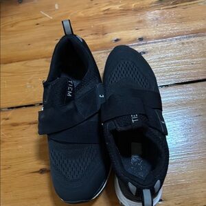 TIEM Women's Black Athletic Shoes